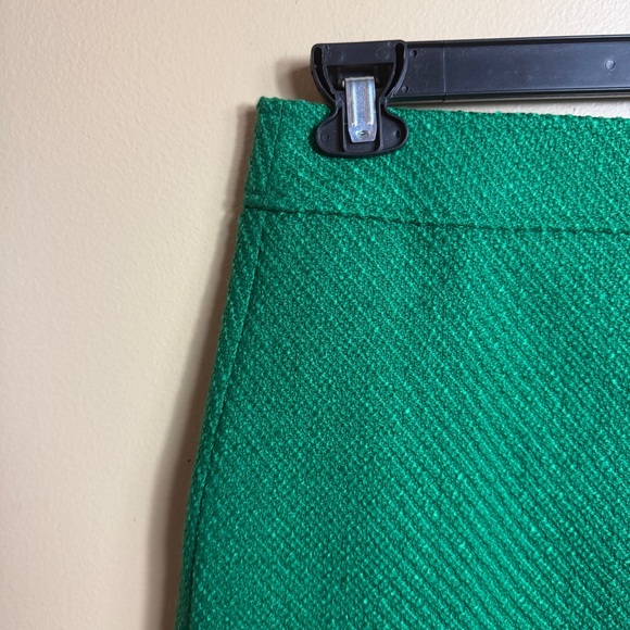 NWT J Crew Kelly Green Tweed a-line mini skirt. Size 8. - Picture 4 of 7